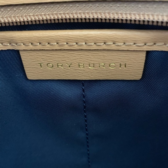 Tory Burch Robinson Tote - Picture 5 of 7